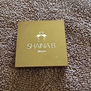 Shaina B. Miami Compact